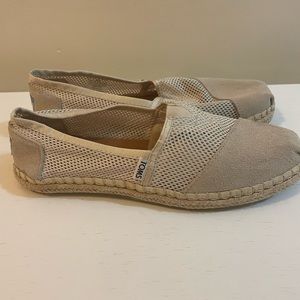Toms off white 8.5 mesh and suede shoes.